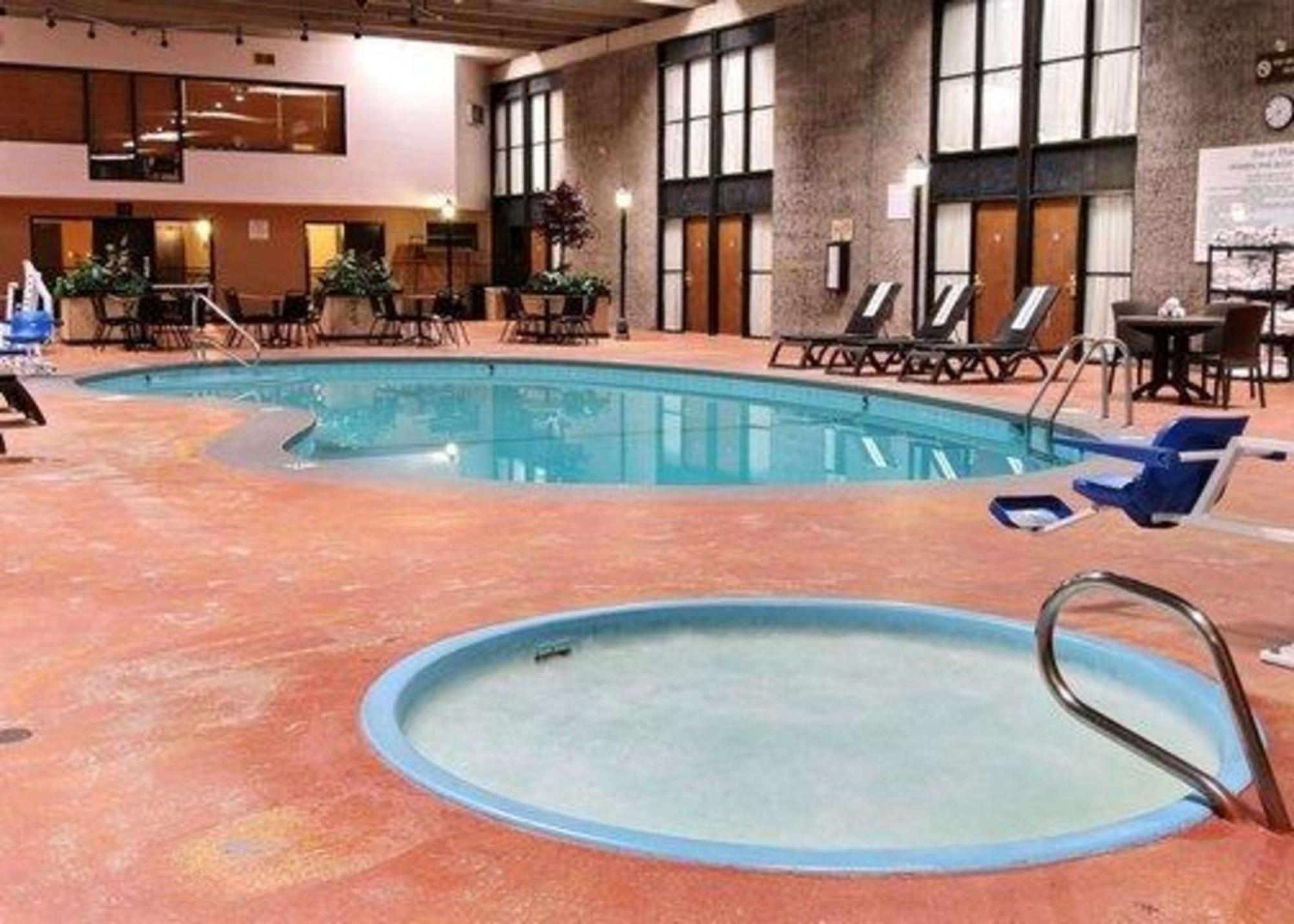 Quality Inn シーフ・リバー・フォールズ エクステリア 写真