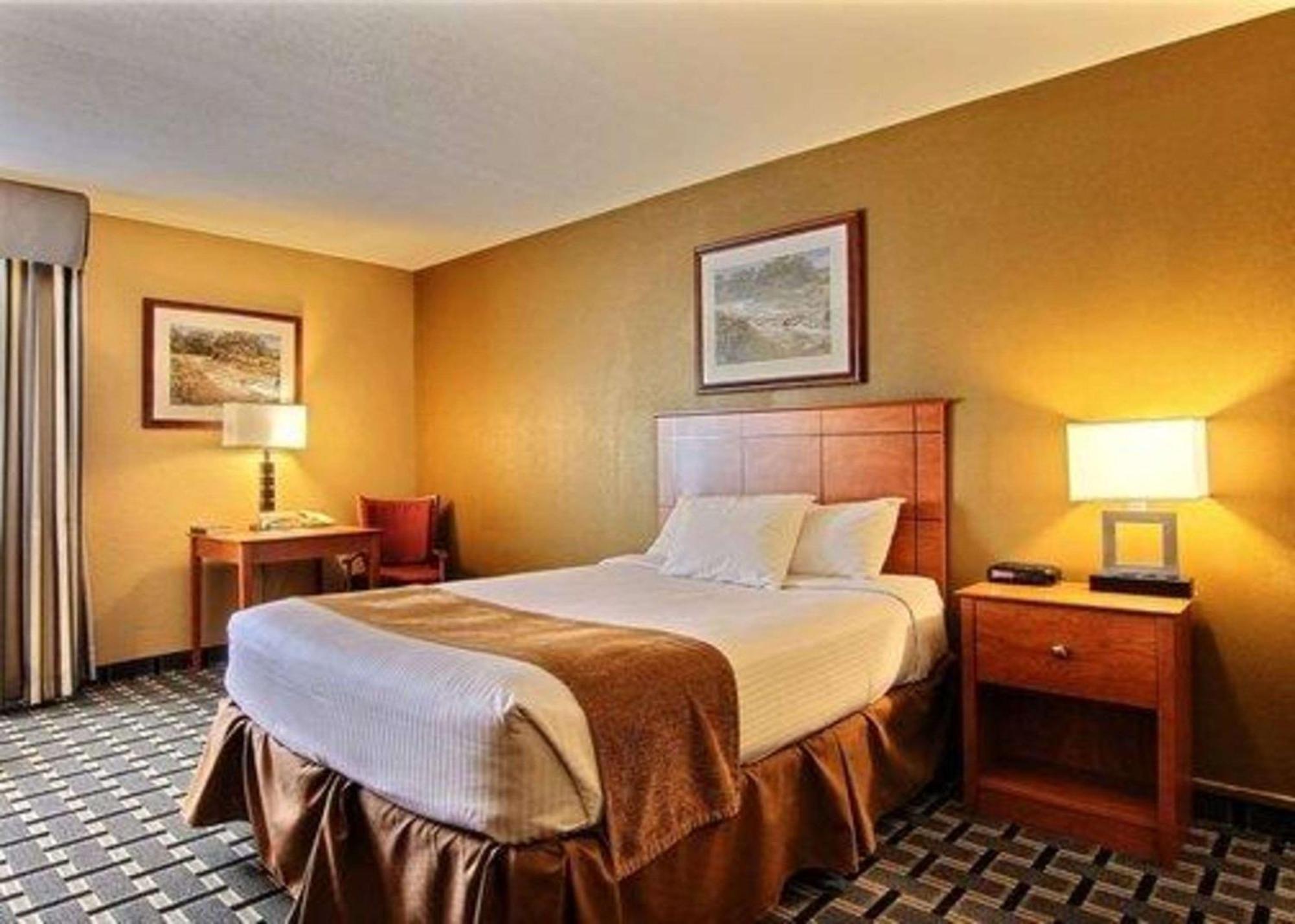 Quality Inn シーフ・リバー・フォールズ エクステリア 写真